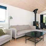 Luxury House With Holiday home *