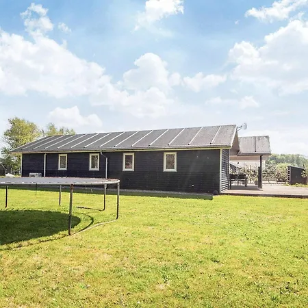 Holiday home Luxury House With Sjolund